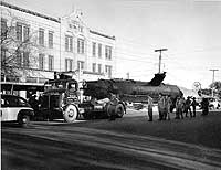 Photo # NH 62816: Japanese midget submarine HA-19 in Fredericksburg, Texas, during a War Bond tour, circa 1943.