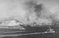 Photo # NH 65309: Landing Craft Infantry (Gunboat) moving in to support Underwater Demolition Teams off Iwo Jima, 17 February 1945