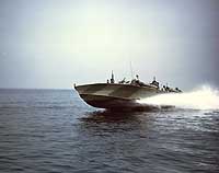 Photo # 80-G-K-3913: USS PT-333 operating at high speed off New York, 20 August 1943.